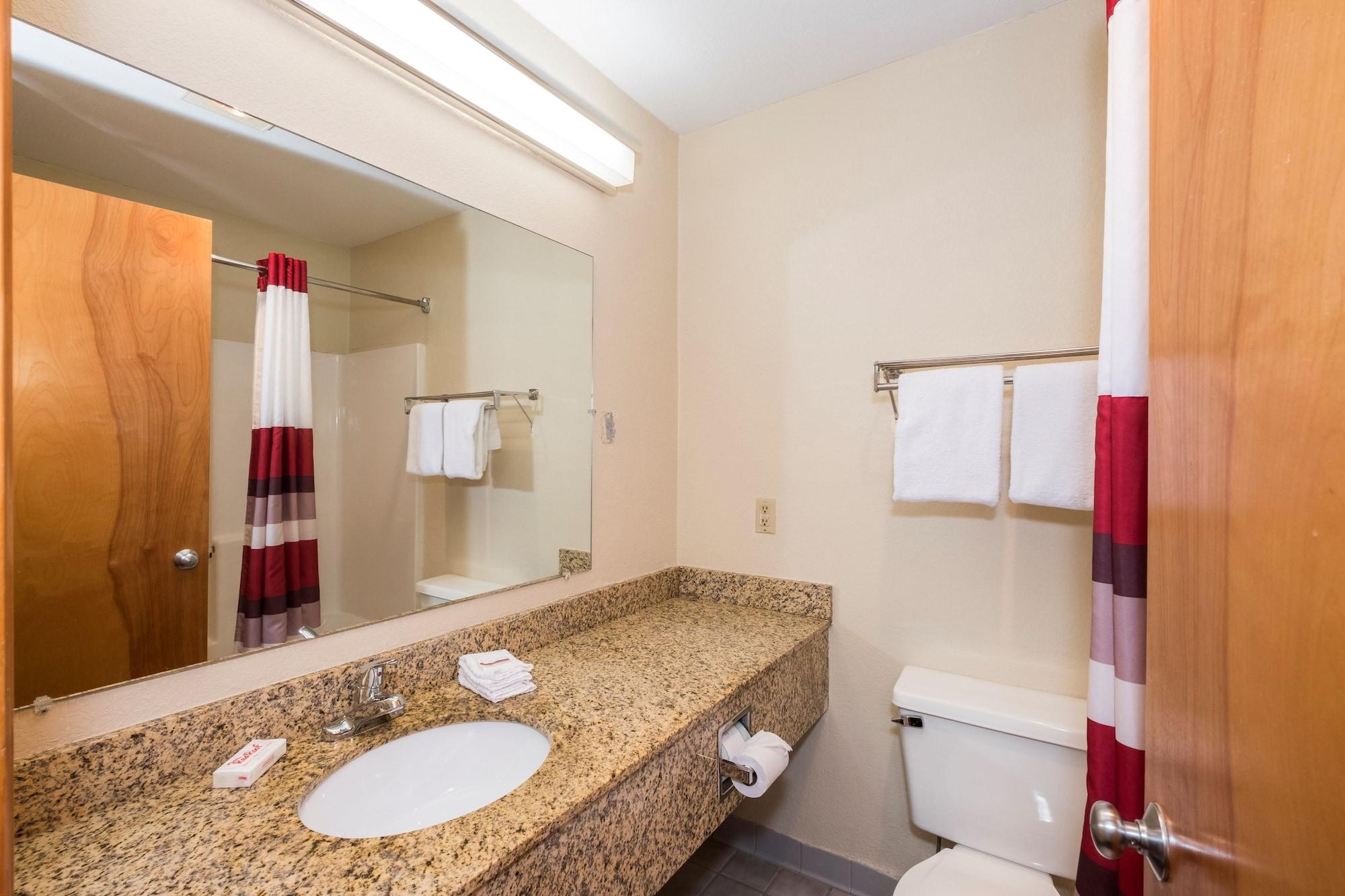 Red Roof Inn & Suites Middletown - Franklin Dış mekan fotoğraf