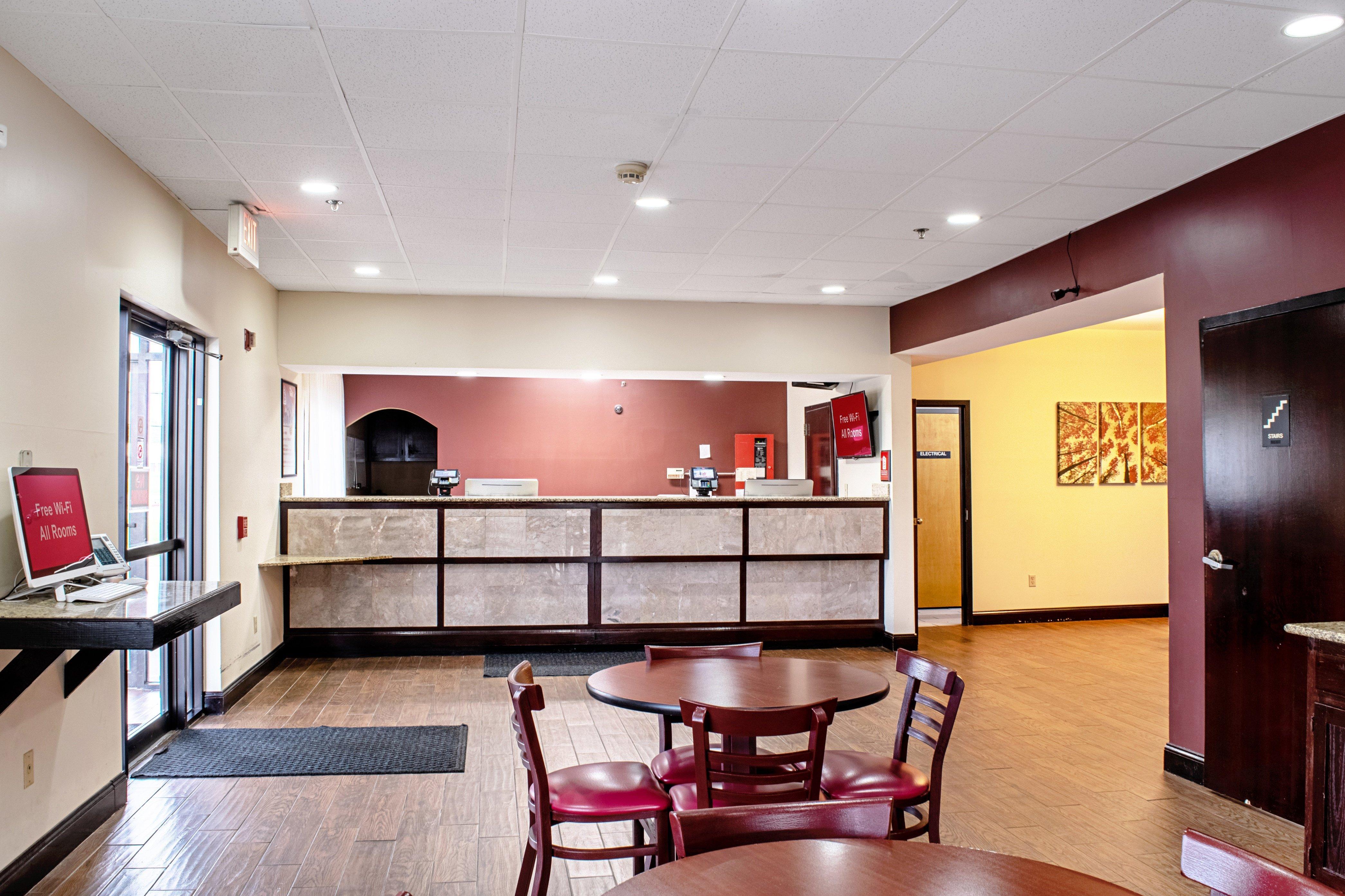 Red Roof Inn & Suites Middletown - Franklin Dış mekan fotoğraf