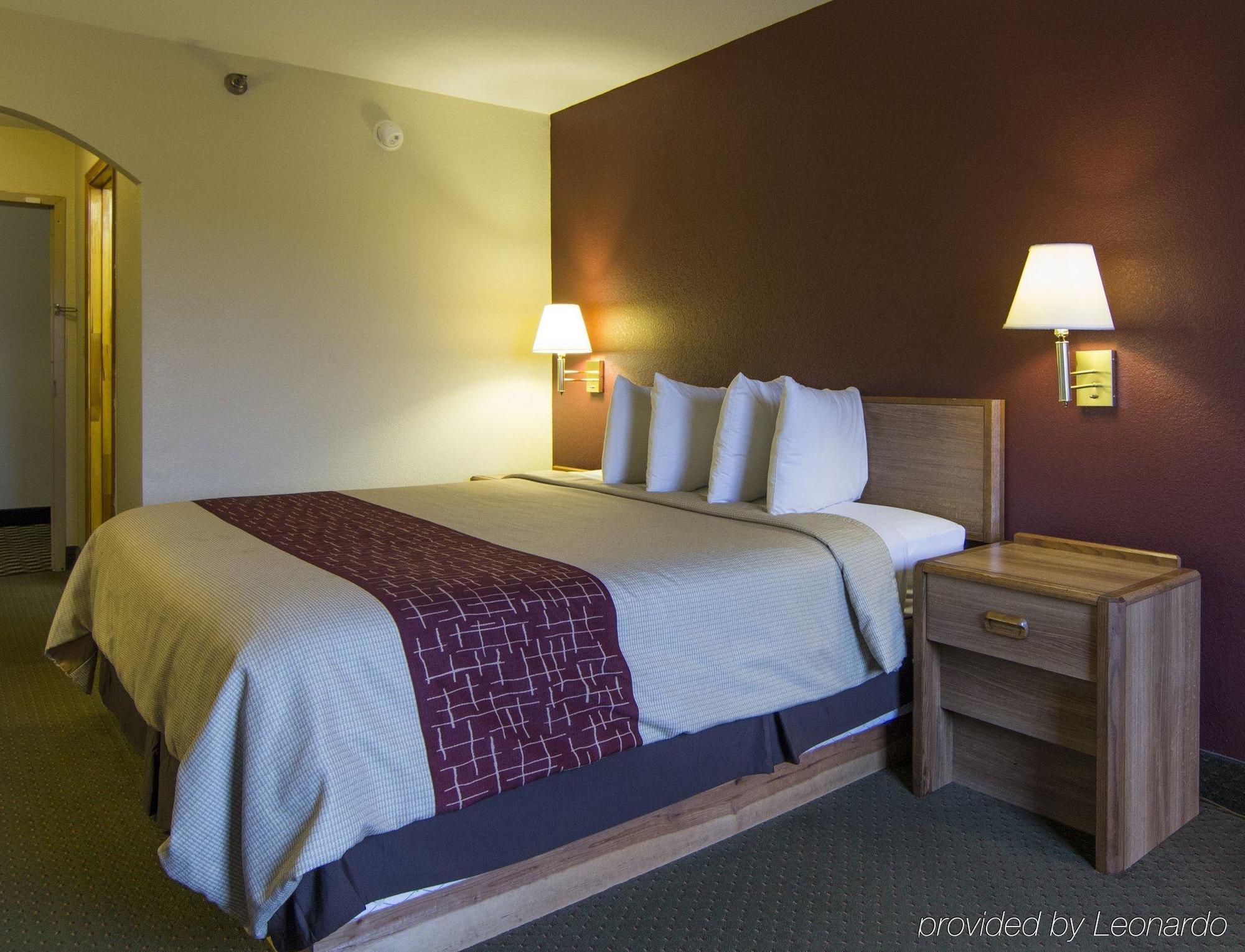 Red Roof Inn & Suites Middletown - Franklin Dış mekan fotoğraf