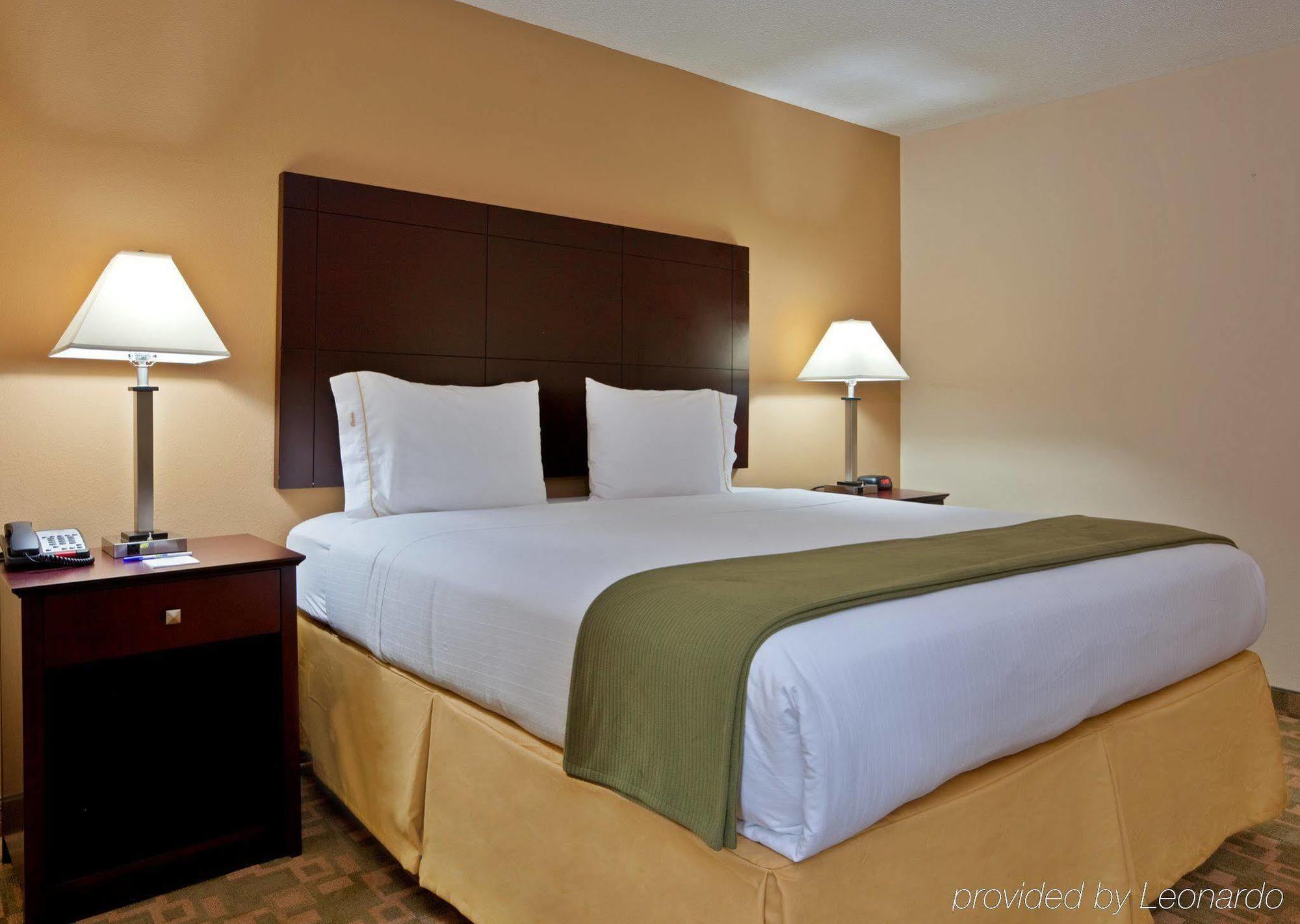 Red Roof Inn & Suites Middletown - Franklin Dış mekan fotoğraf